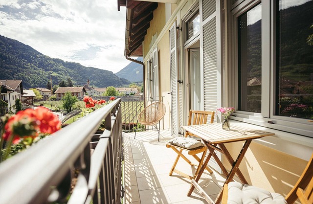 Ferienwohnung 'Freienfeldhof Golden' mit Bergblick, Gemeinschaftsgarten und WLAN