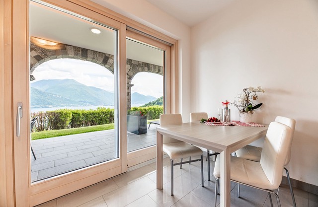 Ferienwohnung "Giardino" mit Privatterrasse, Gemeinschaftspool und WLAN