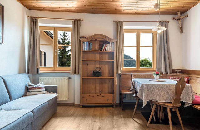Ferienwohnung 'Haus - Thurn A' mit Bergblick, Garten & WLAN