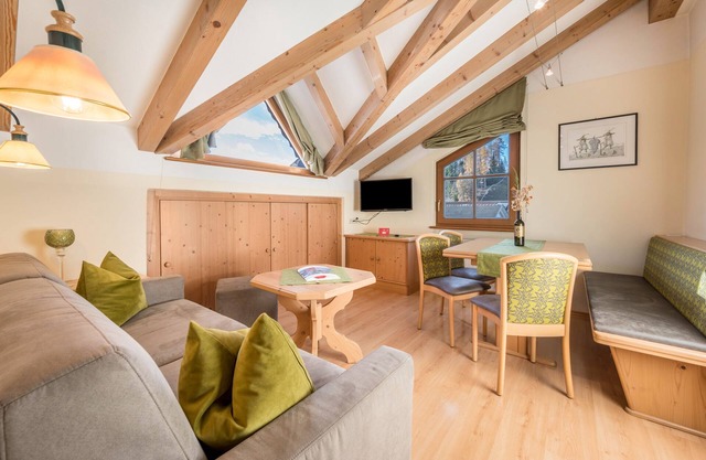 Ferienwohnung "Haus zur Vogelweide App 5" mit Bergblick, Balkonen und WLAN