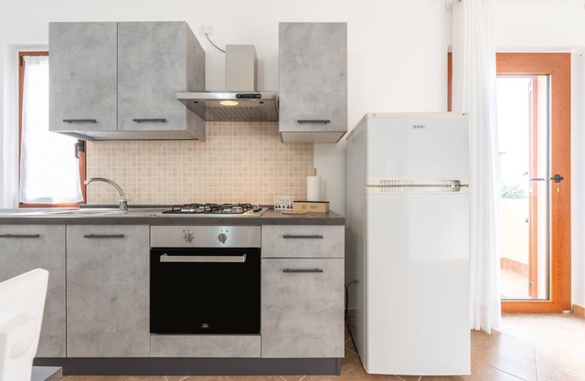 Holiday Apartment "Is Lais 2" with Sea View, Shared Garden & Wi-Fi