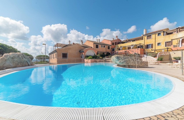 Ferienwohnung "C 102 Puntavilla Mare" mit Pool, Garten, Terrasse, A/C & WLAN