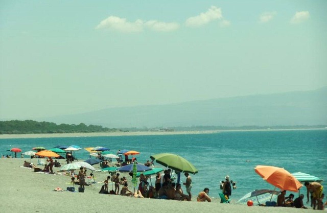 Ferienwohnung mit Meer- und Bergblick