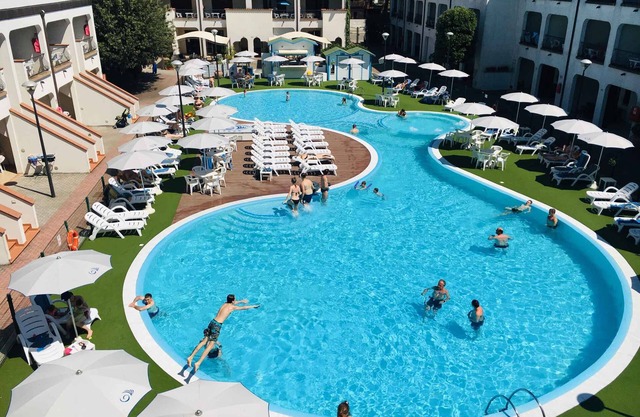 FerienWohnung mit Aussenpool