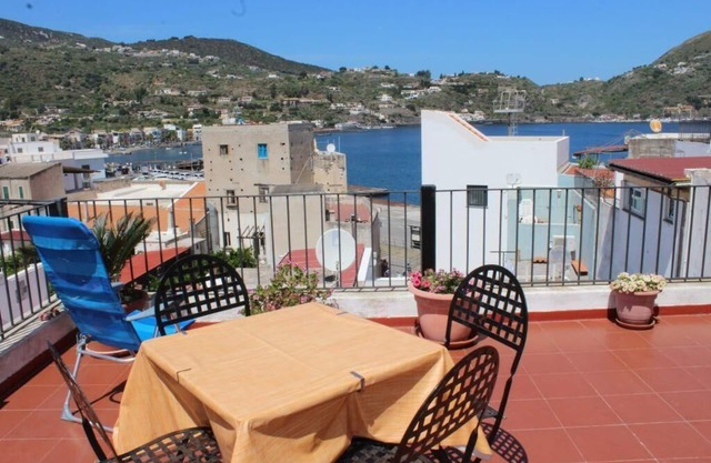 Ferienwohnung Lipari (Stadt) für 1 - 5 Personen mit 2 Schlafzimmern - Ferienhaus