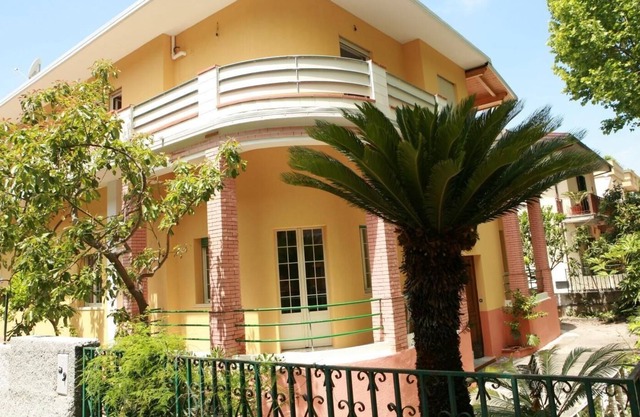Ferienwohnung Praia a Mare für 1 - 4 Personen mit 2 Schlafzimmern - Ferienwohnung