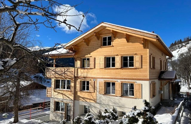 Ferienwohnung Klosters für 1 - 4 Personen mit 1 Schlafzimmer - alleinstehendes Ferienhaus