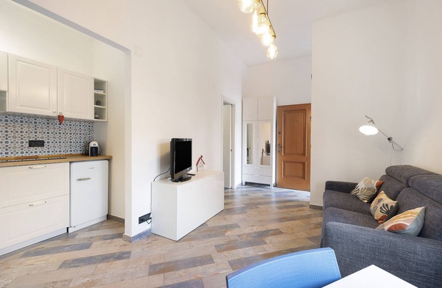 Holiday Apartment "La Casetta" with Private Terrace & A/C