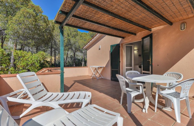 Ferienwohnung 'La Spiga' mit Terrasse, Gemeinschaftsgarten und WLAN