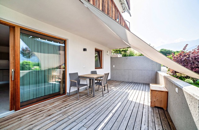 Ferienwohnung "Langstein Golden" mit Bergblick, Gemeinschaftsterrasse und WLAN