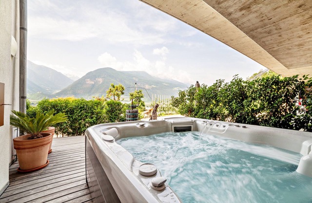 Ferienwohnung "Langstein Sonnenblume" mit Bergblick, Balkon und WLAN
