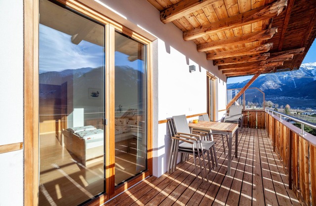 Ferienwohnung "Langstein Rose" mit Bergblick, Balkon und WLAN
