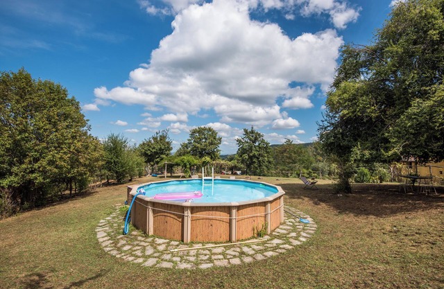 Ferienwohnung 'Lavanda' mit Bergblick, Gemeinschaftspool und WLAN