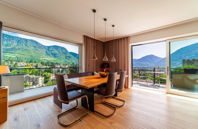Ferienwohnung "Levita Living Anima" mit Bergblick, privater Terrasse und WLAN