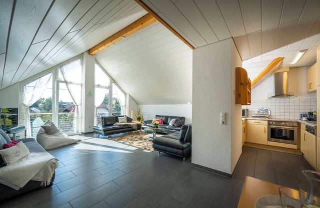 Ferienwohnung "Lea" am Bodensee mit WLAN, Balkon, Terrasse & Garten