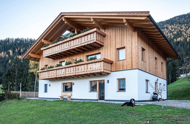 Ferienwohnung Mittnackerhof Kamille mit Bergblick, Balkon und WLAN