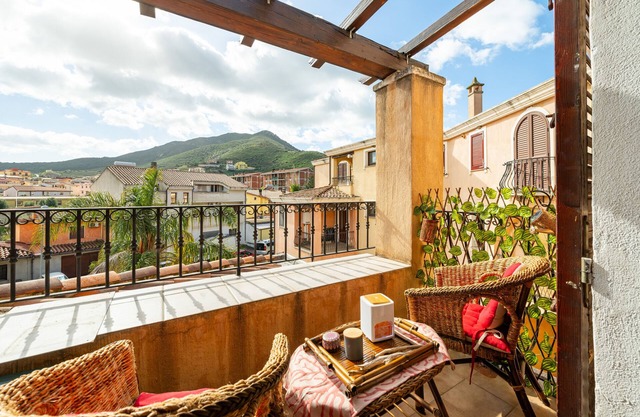 Holiday Apartment "Nido Delle Rondini" with Mountain View & Balcony
