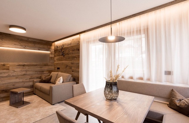 Ferienwohnung 'Obergasserhof Hüttengaudi' mit Bergblick, Gemeinschaftsgarten und WLAN