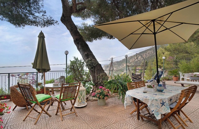 Ferienwohnung 'Oasi' mit Meerblick, Terrasse und WLAN