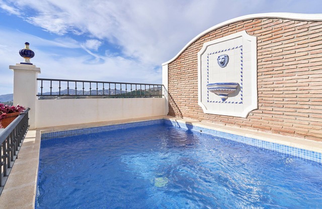 Ferienwohnung "Privater Swimming Pool" mit Bergblick, privatem Pool und WLAN