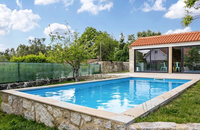 Ferienwohnung 'Casa do Mestre T2' mit Bergblick, Pool & WLAN