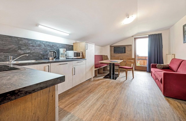 Ferienwohnung "Residenz Condor Gitschberg" mit Bergblick, Sauna & Garten