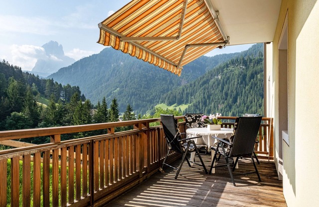 Ferienwohnung "Salman" mit Bergblick, Balkon und WLAN