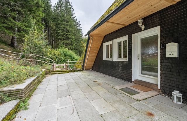 Ferienwohnung 'Schwarzwald Chalet - Karlshütte' mit Bergblick, privater Terrasse und WLAN