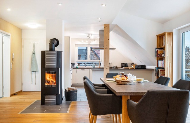 Ferienwohnung Schatz" mit Terrasse, Balkon und Wi-Fi