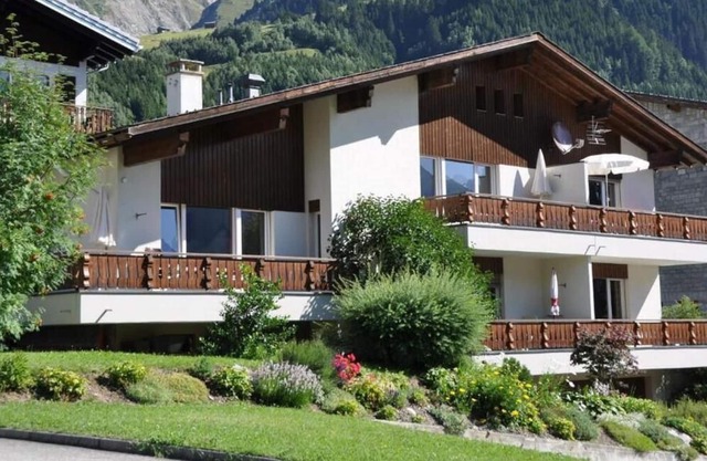Ferienwohnung Sedrun für 5 Personen mit 2 Schlafzimmern - Ferienwohnung