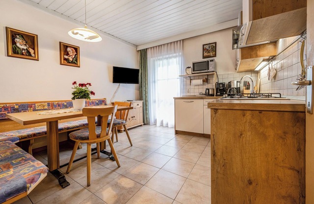 Ferienwohnung "Sonnenschein" mit Bergblick, Balkon & WLAN