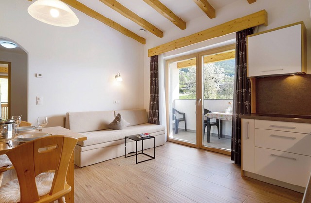 Ferienwohnung "Stiflerhof Apt Alpenrose" mit Bergblick, Gemeinschaftsgarten und WLAN