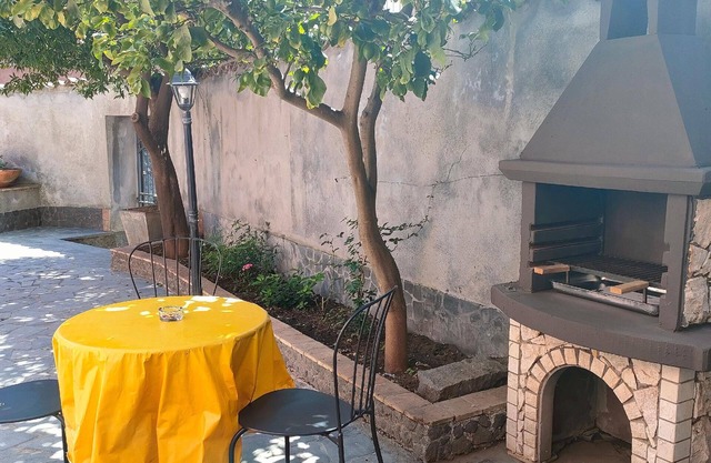 Holiday apartment Trecastagni for 1 - 5 persons with 3 bedrooms - Holiday apartment