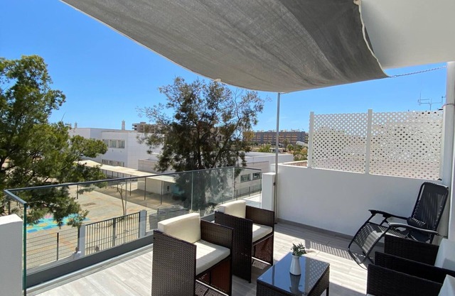 Ferienwohnung "T2 Olhão" mit Meerblick, privater Terrasse und WLAN