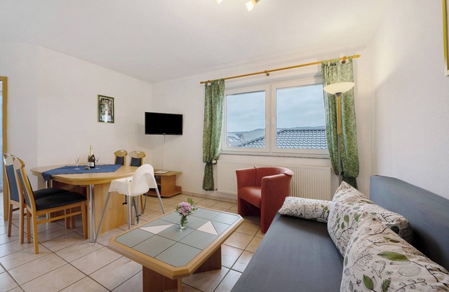 Ferienwohnung 'Tabaluga' mit Bergblick, privatem Garten und Wi-Fi
