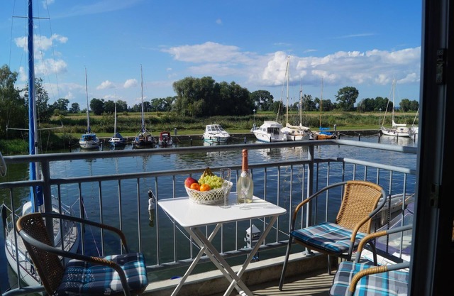 Ferienwohnung Ueckermünde für 1 - 3 Personen mit 1 Schlafzimmer - Ferienwohnung in Ein- oder Mehrfam