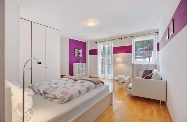 Ferienwohnung "Wally" mit Bergblick, Balkon und WLAN