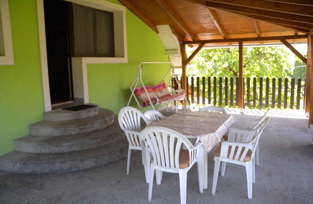 Ferienwohnung mit Terrasse, Grill und WLAN