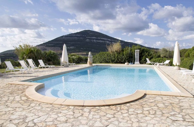 Holiday apartment with pool and air conditioning