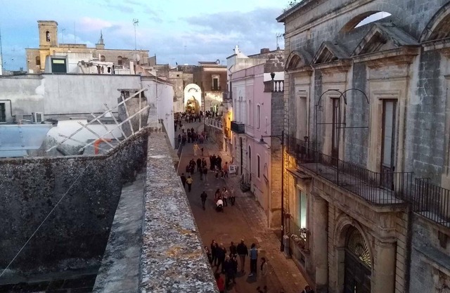 Ferienwohnung dimora storica e con balcone sul corso