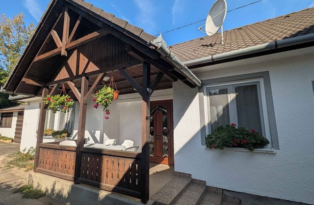 Ferienwohnung mit Terasse und Grill