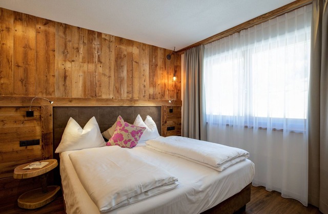 Ferienwohnung "Wohnung 1-2" mit WLAN, Balkon, Terrasse & Bergblick
