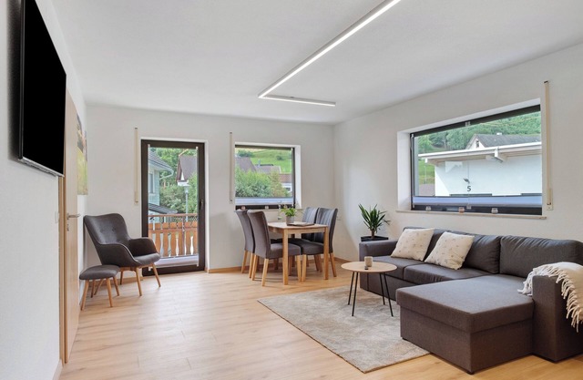 Ferienwohnung Wutachschlucht" mit Gemeinschaftsgarten, Balkon und Wi-Fi
