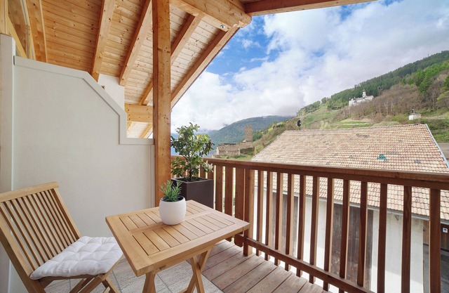 Ferienwohnung "Zwick Valarga" mit Bergblick, Balkon und Gemeinschaftsgarten
