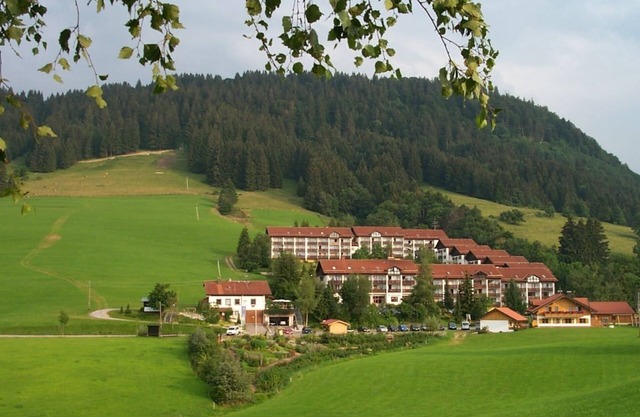 Mit Hallenbad/Sauna, bis 4 Pers.,Skilift,Loipe,Wandern,Badeseen,herrl.Aussicht