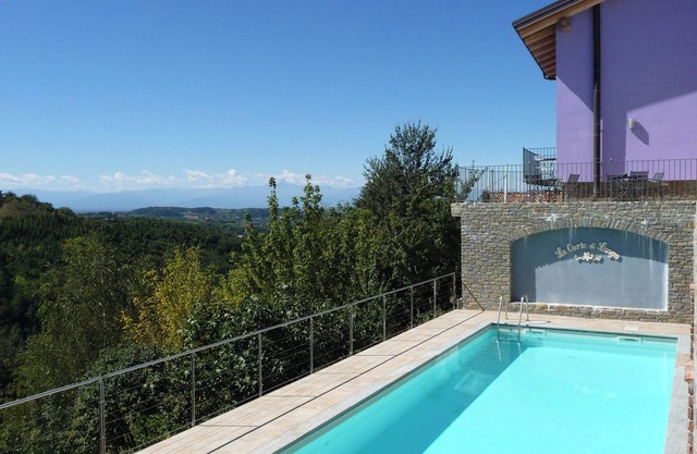 Ferienhaus 'La Corte di Langa Alloggio Giada' mit Gemeinschaftspool und WLAN