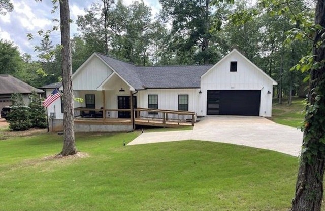 Holiday Hills Getaway!