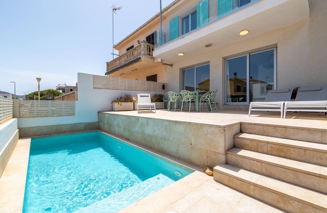 Ferienhaus 'Casa Olivera De Farrutx' mit Meerblick, privatem Pool und WLAN