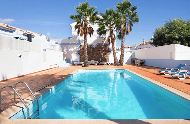 Ferienhaus "Ideal Villas Residence" mit Pool, Klimaanlage, BBQ, bis zu 12 Personen