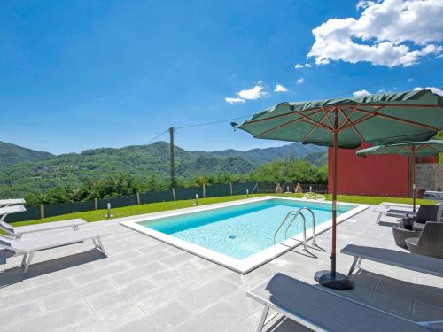 Holiday Home Agr- Castello della Mugazzena by Interhome
